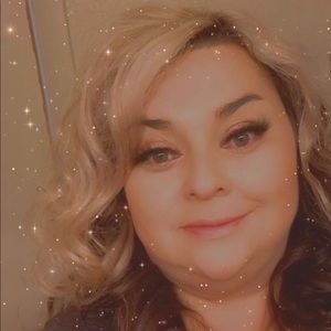 Meet your Posher, Carrie